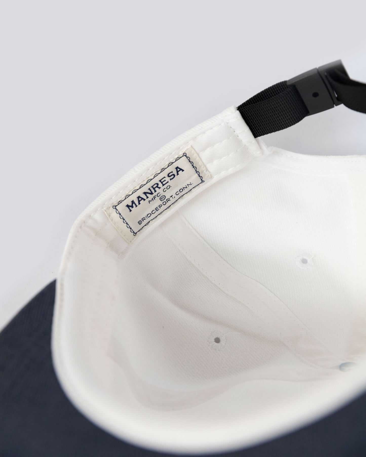 The Copperplate Cap in Navy