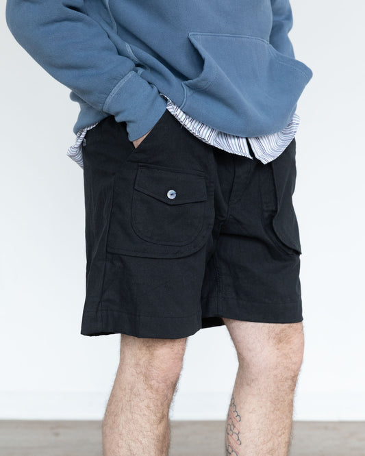 The Ram Island Shorts in Black
