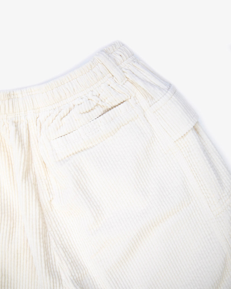 The Highland Short in Creme