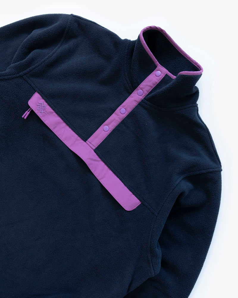 The Dublin Fleece in Navy