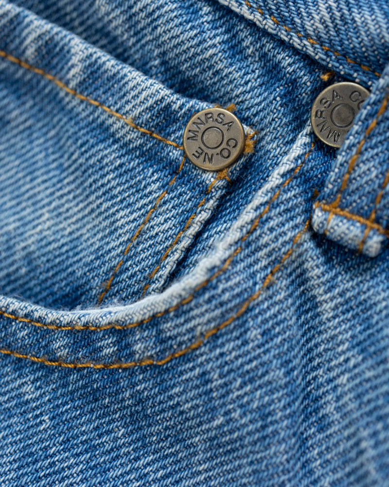 The 207 Jeans in Light Wash