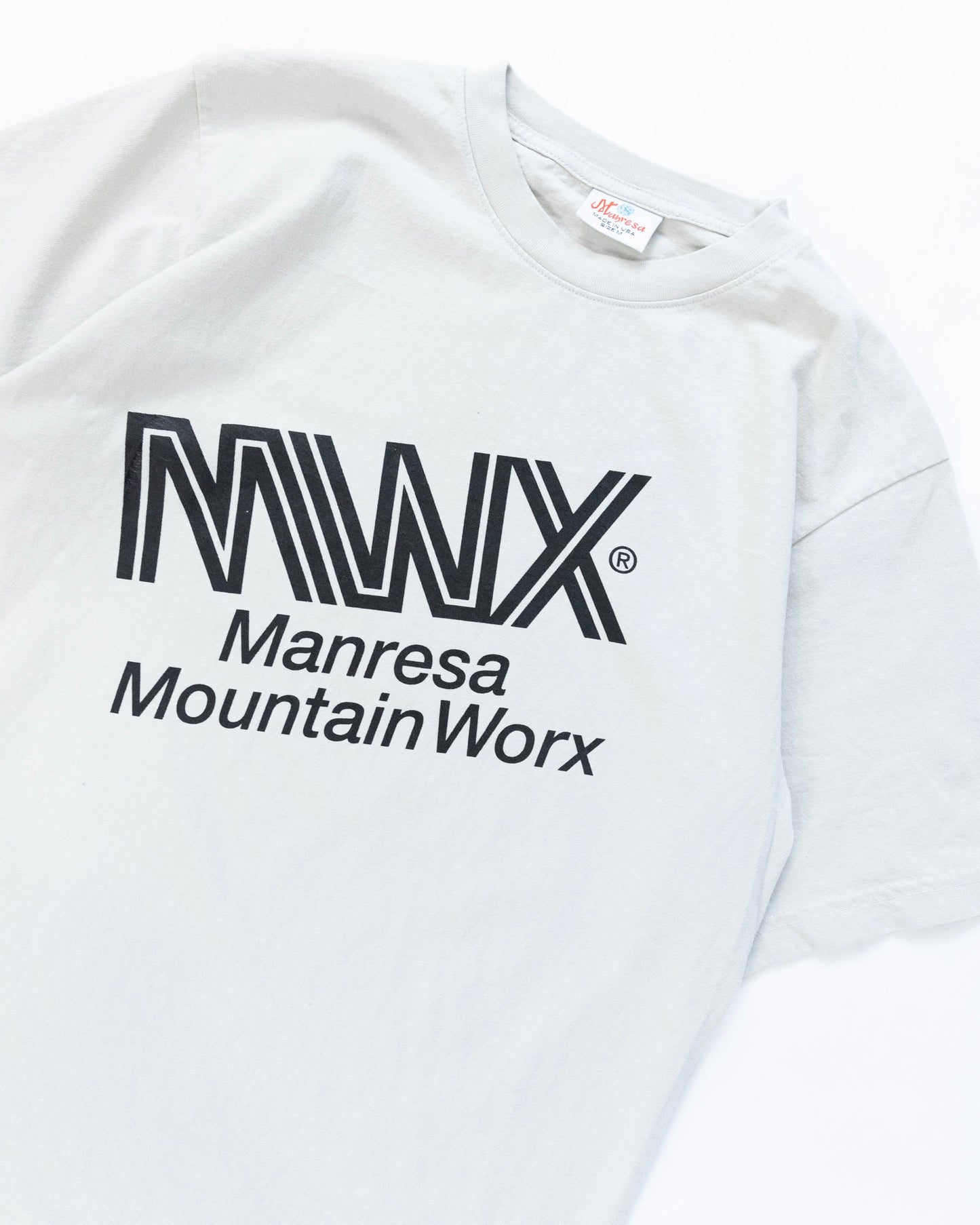 The MWX Tee in Cement