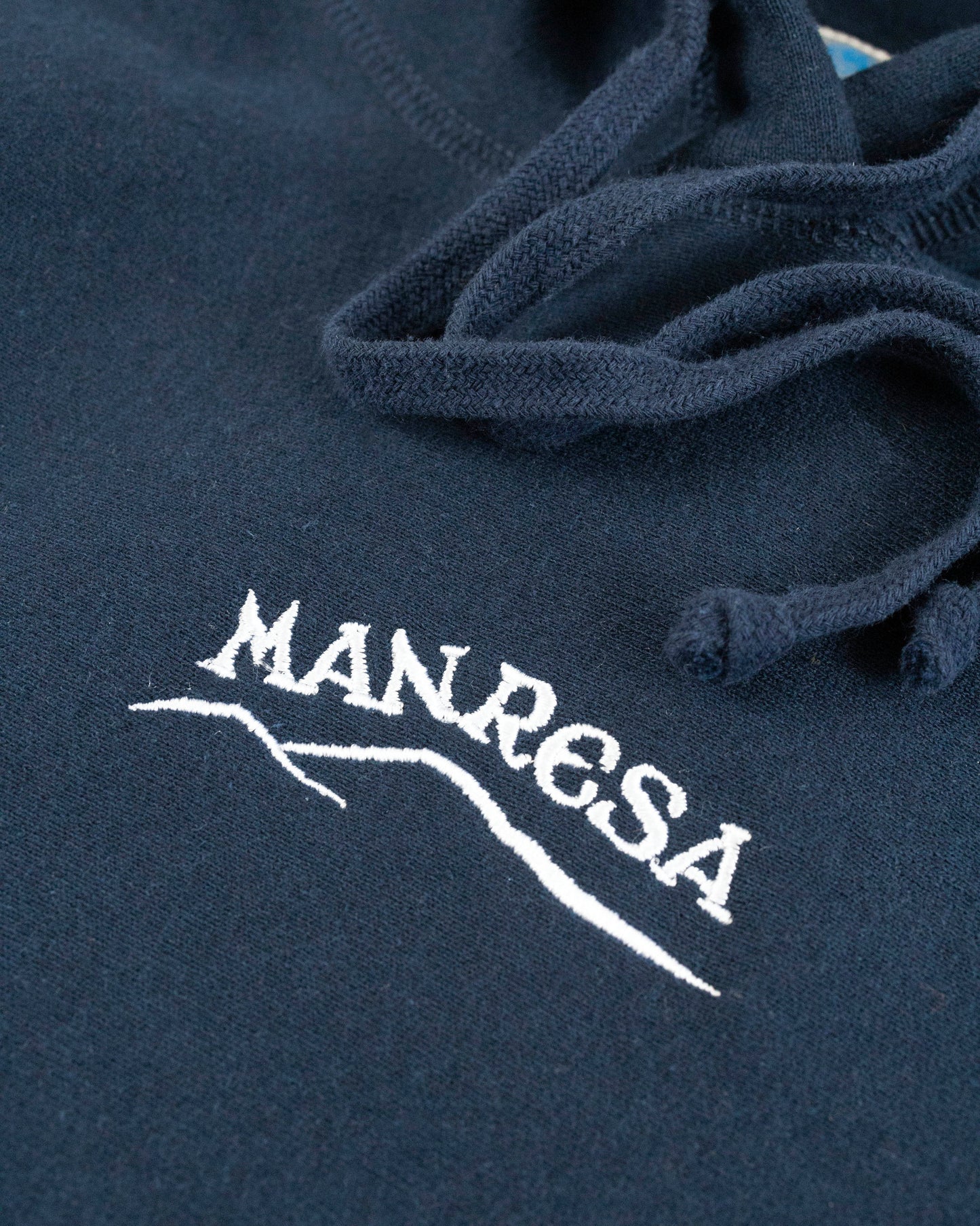 The Mountain Hoody in Navy