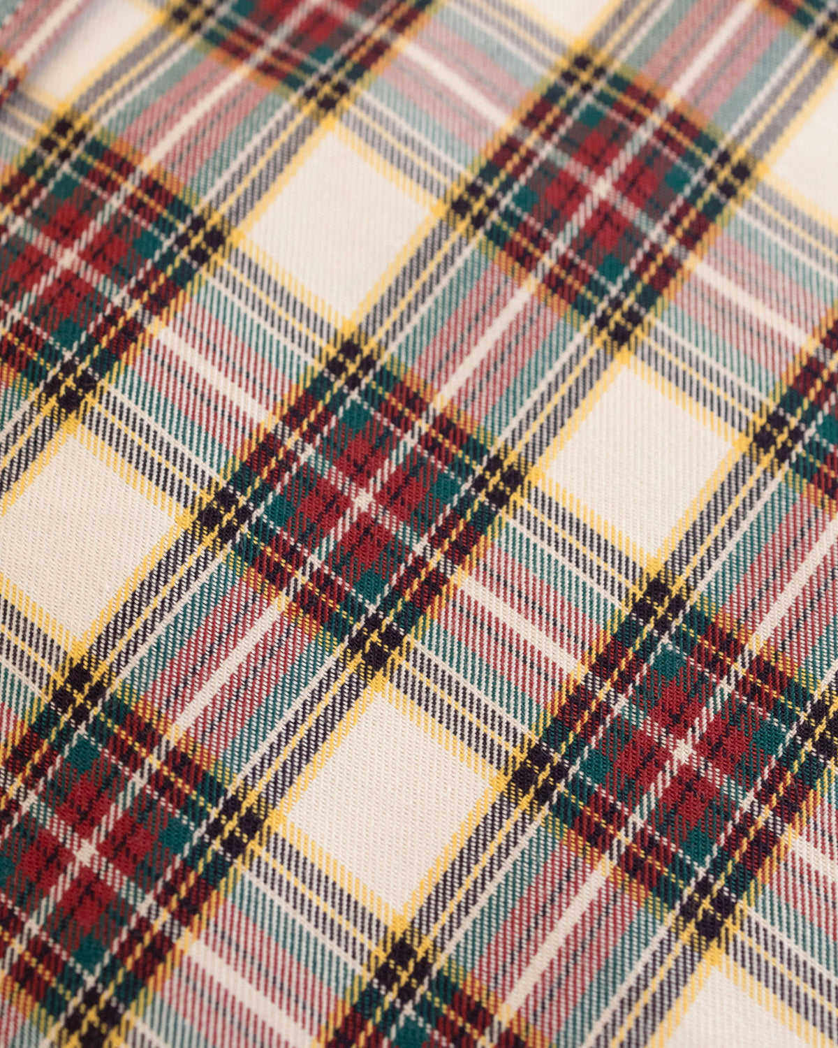 The Oxford Shirt in Ecru/Cranberry